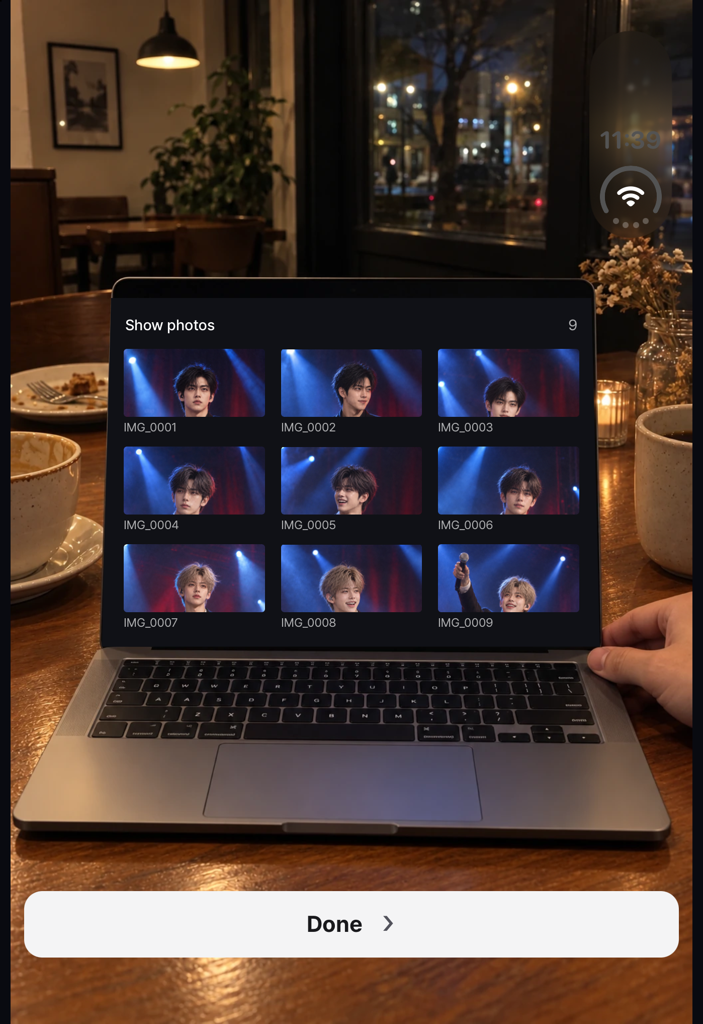 실제 시뮬레이터에서 촬영한 카페 노트북 사진 UI
